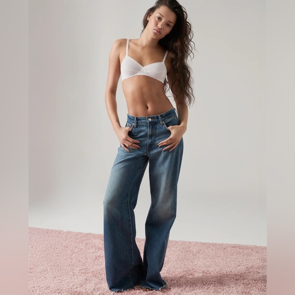 Veronica Beard Kasey Mid Rise Wide-Leg Jean - Picture 12 of 12